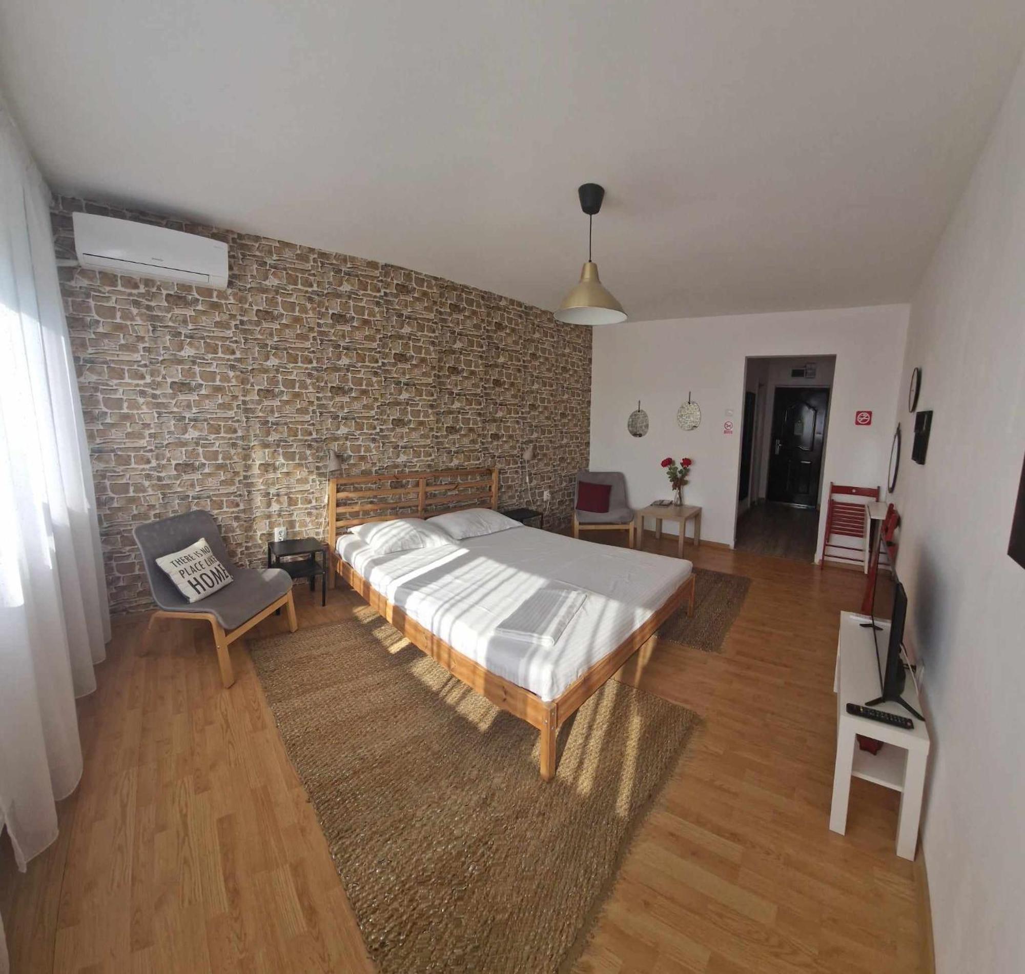 Studio Nefumatori Sunny Place, Self Check In Craiova Esterno foto